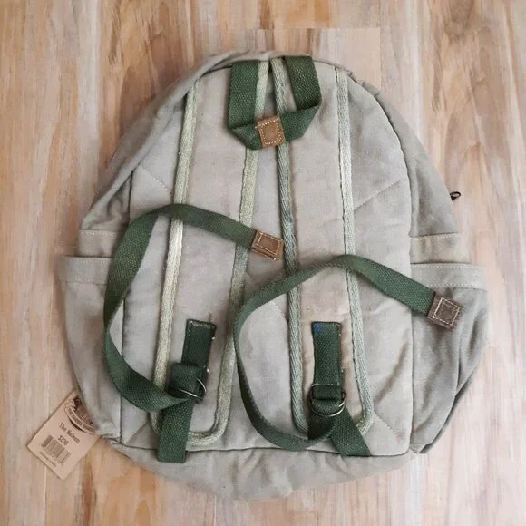 Backpack The Barrel Shack Rugged Brass Leather Canvas Unisex NWT - Picture 2 of 3